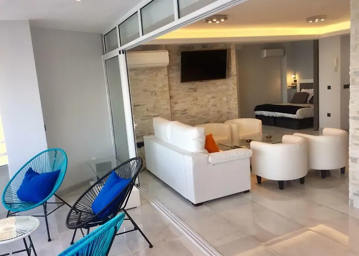 Deluxe Supreme * 马拉加