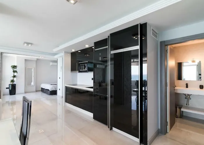 Deluxe Supreme 公寓 *