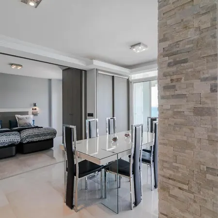 Apartment Deluxe Supreme *