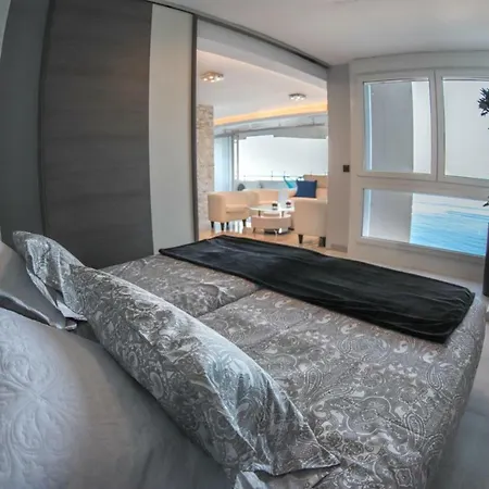 Deluxe Supreme Apartment Malaga