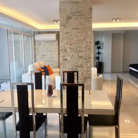 Deluxe Supreme Apartment