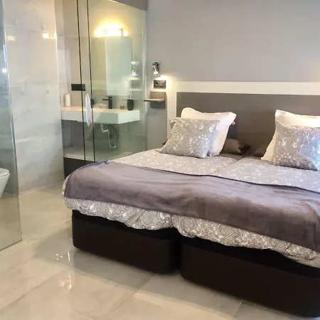 Deluxe Supreme Apartment