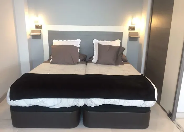 Deluxe Supreme Apartament *